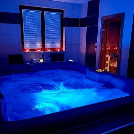 Relaxklub Villa S Wellness Tremosna Extérieur photo