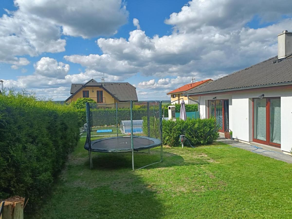Relaxklub Villa S Wellness Tremosna Extérieur photo
